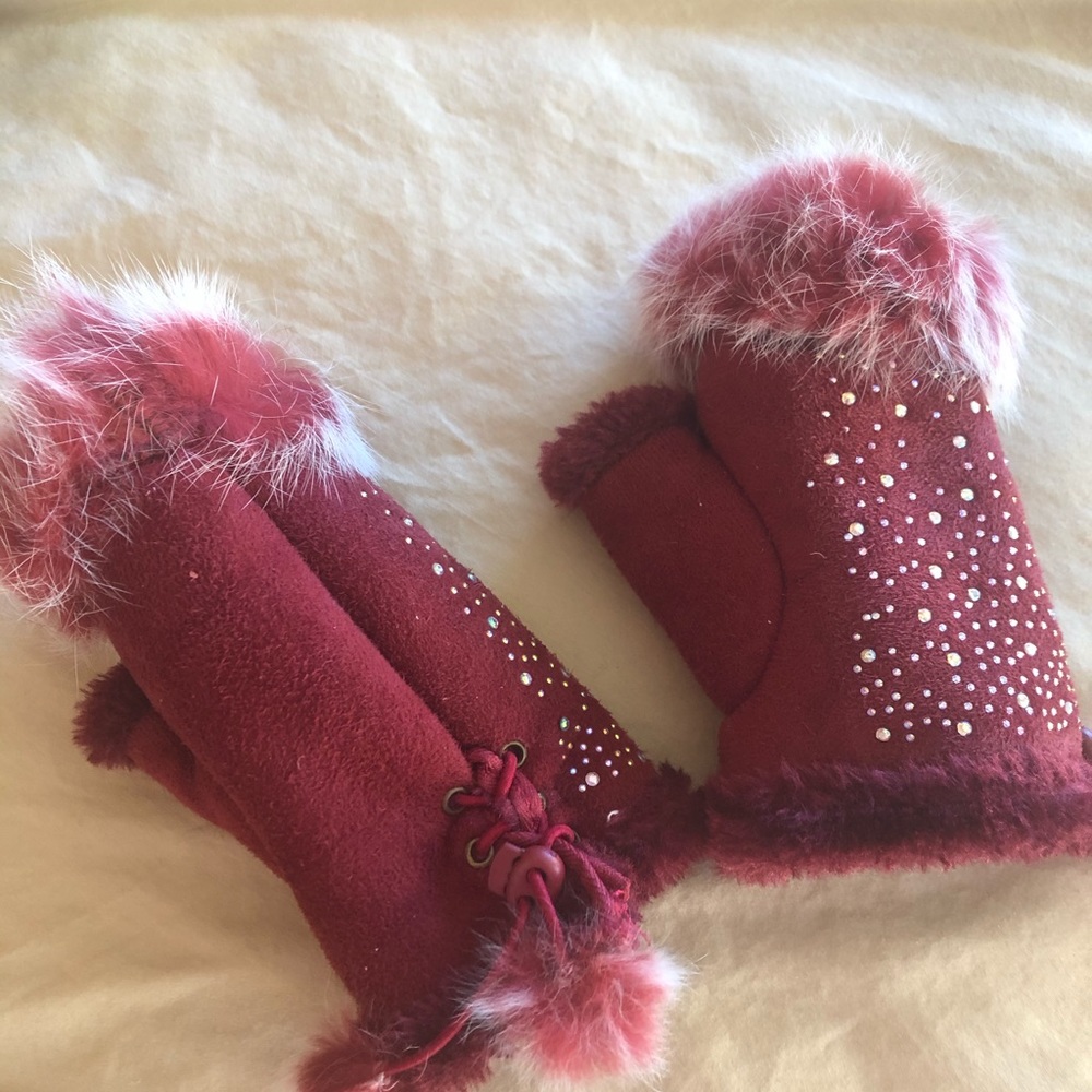Gloves